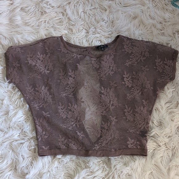 Iris Basic Floral Lace Crop Top - Brown - Picture 1 of 4